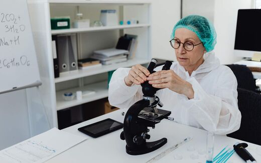 FDA Approves Fall 2026 COVID Shots, Keeps Narrow Use