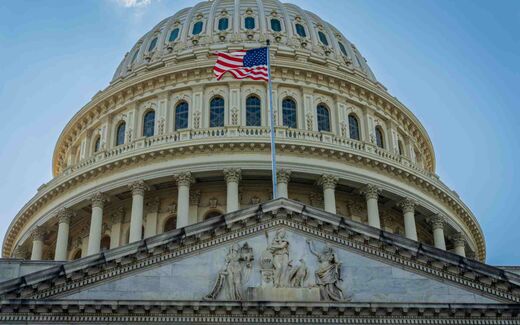 The U.S. Capitol dome with an American flag, a generic U.S.-regulatory stand-in for Samsung Bioepis' FDA designation